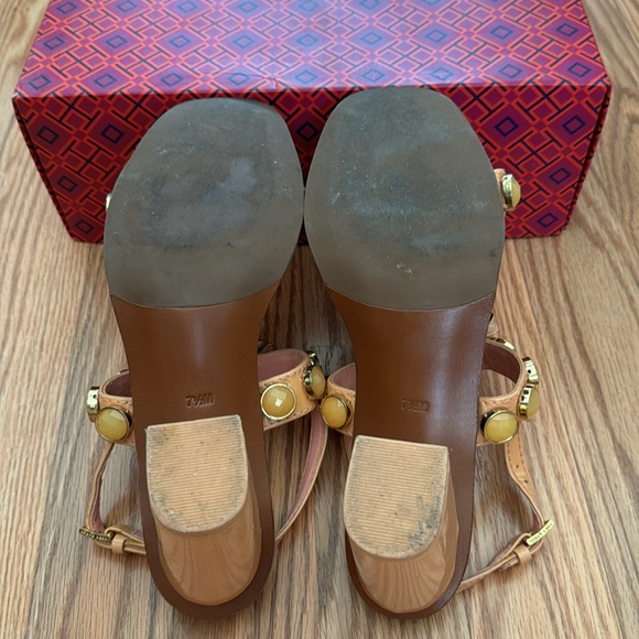 Tory Burch Coral Patent Leather Emilynn T-strap Studded Sandals (Pink) Size 7.5M - Picture 8 of 8